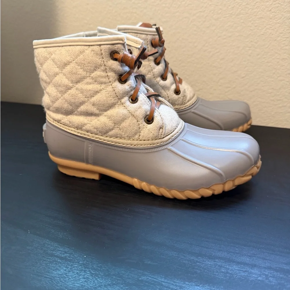 Nautica Misses Gray Boots